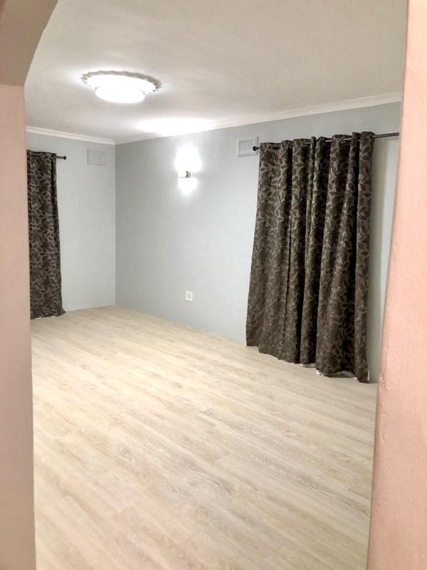 6 Bedroom Property for Sale in Belhar Western Cape